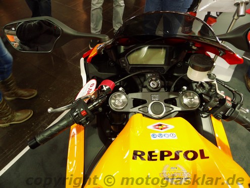Honda CBR 1000 RR Fireblade Cockpit